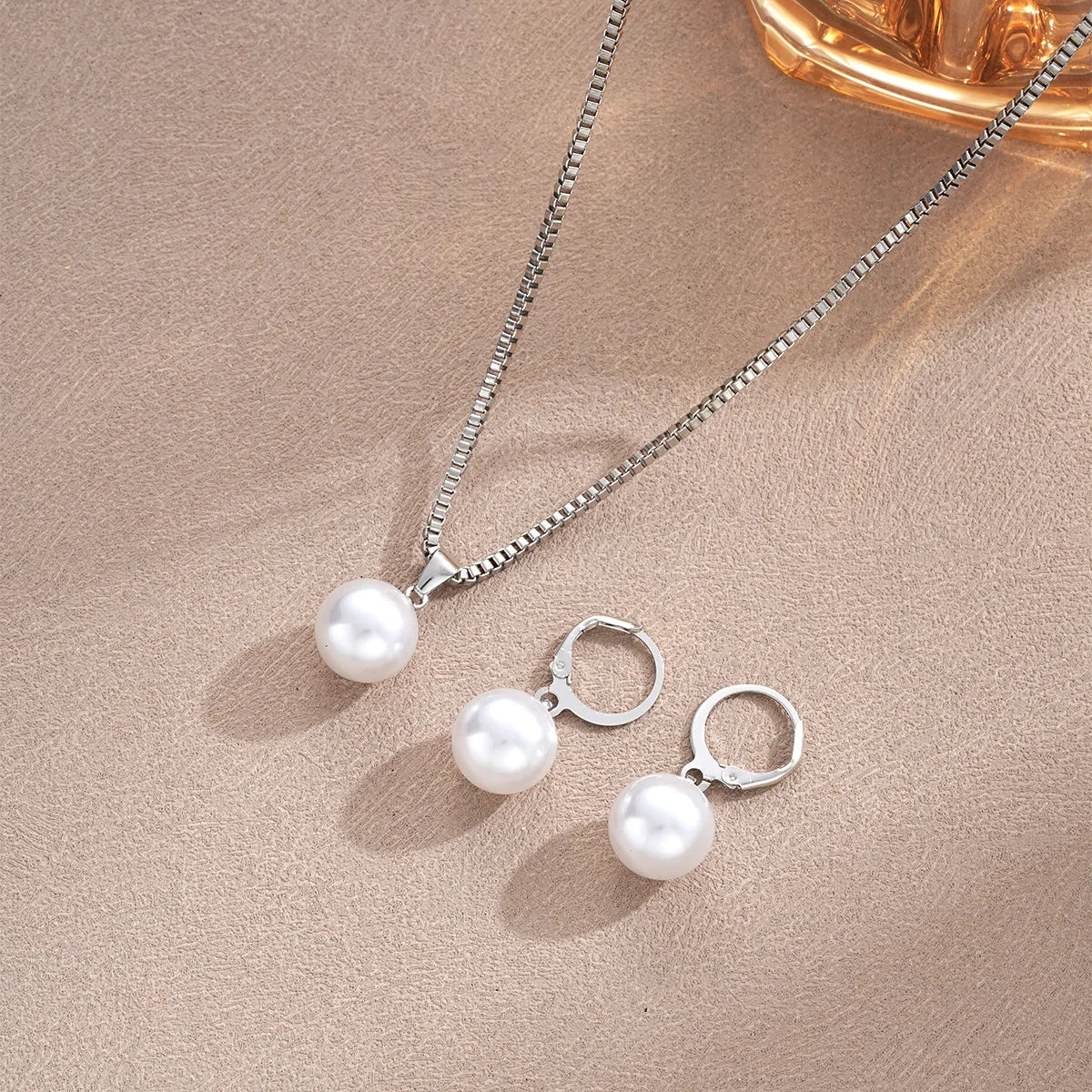 Women's  Pearl Jewelry Set
