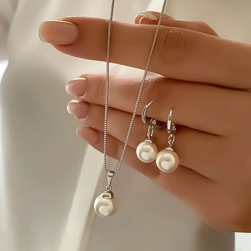 Women's  Pearl Jewelry Set